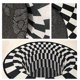 thumbnail image 2 of Alfombra redonda 3D con ilusión en blanco y negro, alfombra antideslizante para decoración del hogar (60 cm), 2 of 4