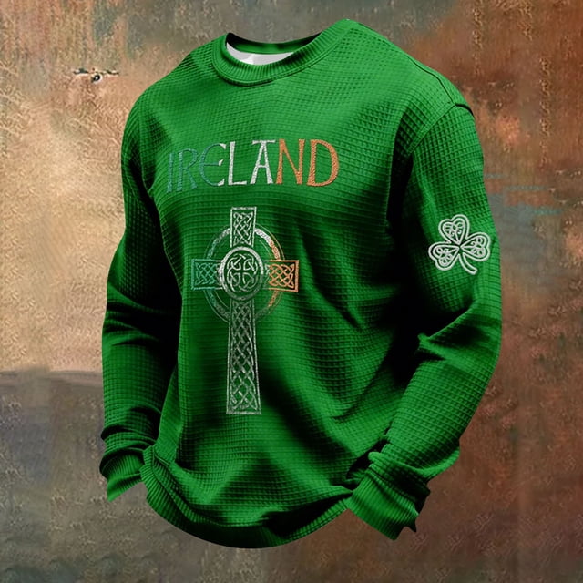 Ceisia Men's St. Patrick's Day Vintage Four-Leaf Clover Crewneck | Waffle Knit Relaxed Long-Sleeve Casual Top Gift