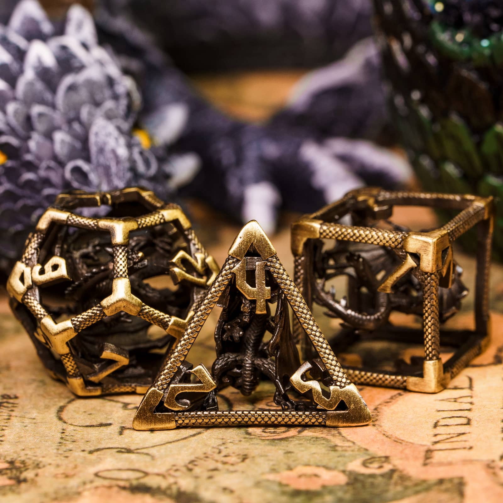 Cusdie Hollow Metal Dice, D&D Dice with Dragon Inside, 7 Pcs DND Dice Set, Polyhedral Dice Set, for Role Playing Game MTG Pathfinder