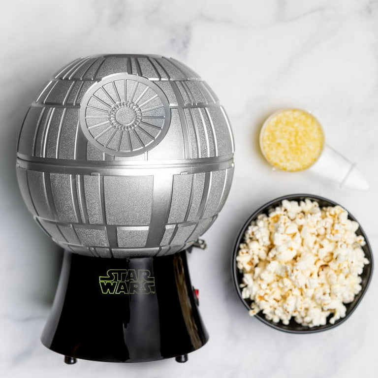 Uncanny Brands 2 oz. Kernel Capacity in Blue/White with Fully Operational  Droid Kitchen Appliance Star Wars R2D2 Popcorn Maker – Monsecta Depot