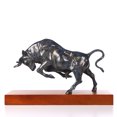 thumbnail image 1 of Escultura de bronce del toro vigoroso verde lleno de fuerza Toro de la escultura animal de Tooarts Escultura de bronce, 1 of 7