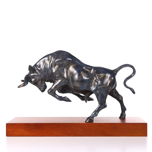 Escultura de bronce del toro vigoroso verde lleno de fuerza Toro de la escultura animal de Tooarts Escultura de bronce