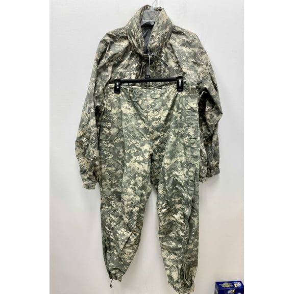 USGI ECWCS DIGITAL GEN III LEVEL 6 EXTREME COLD/WET WEATHER SET - SMALL REGULAR