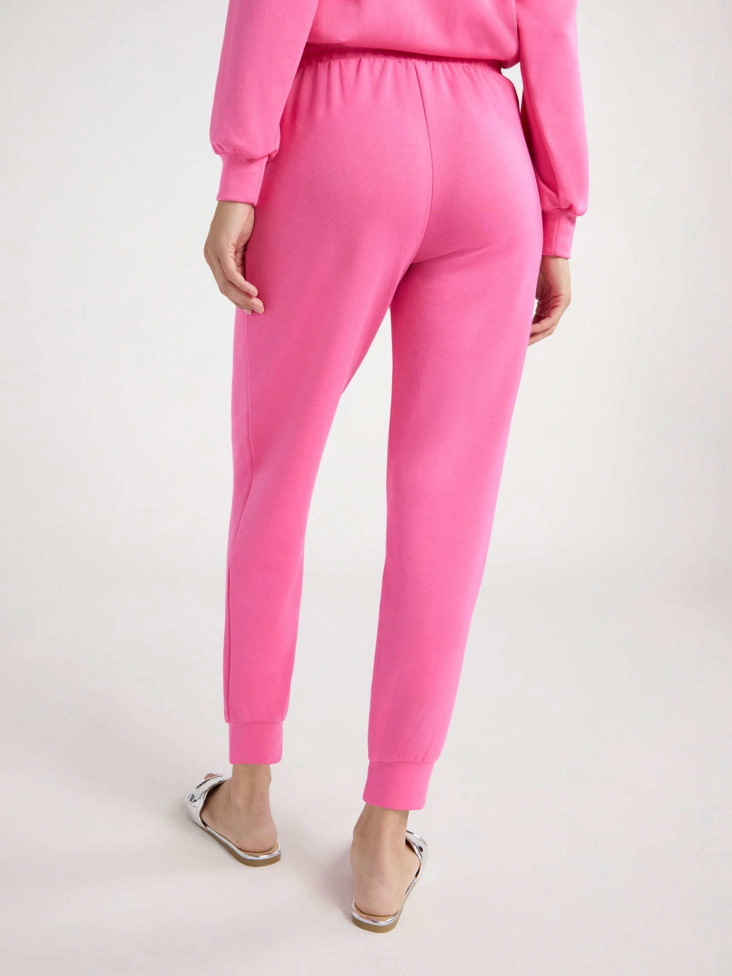 Scoop Women’s and Women’s Plus Ultimate  Scubaknit Joggers, Sizes XS-4X