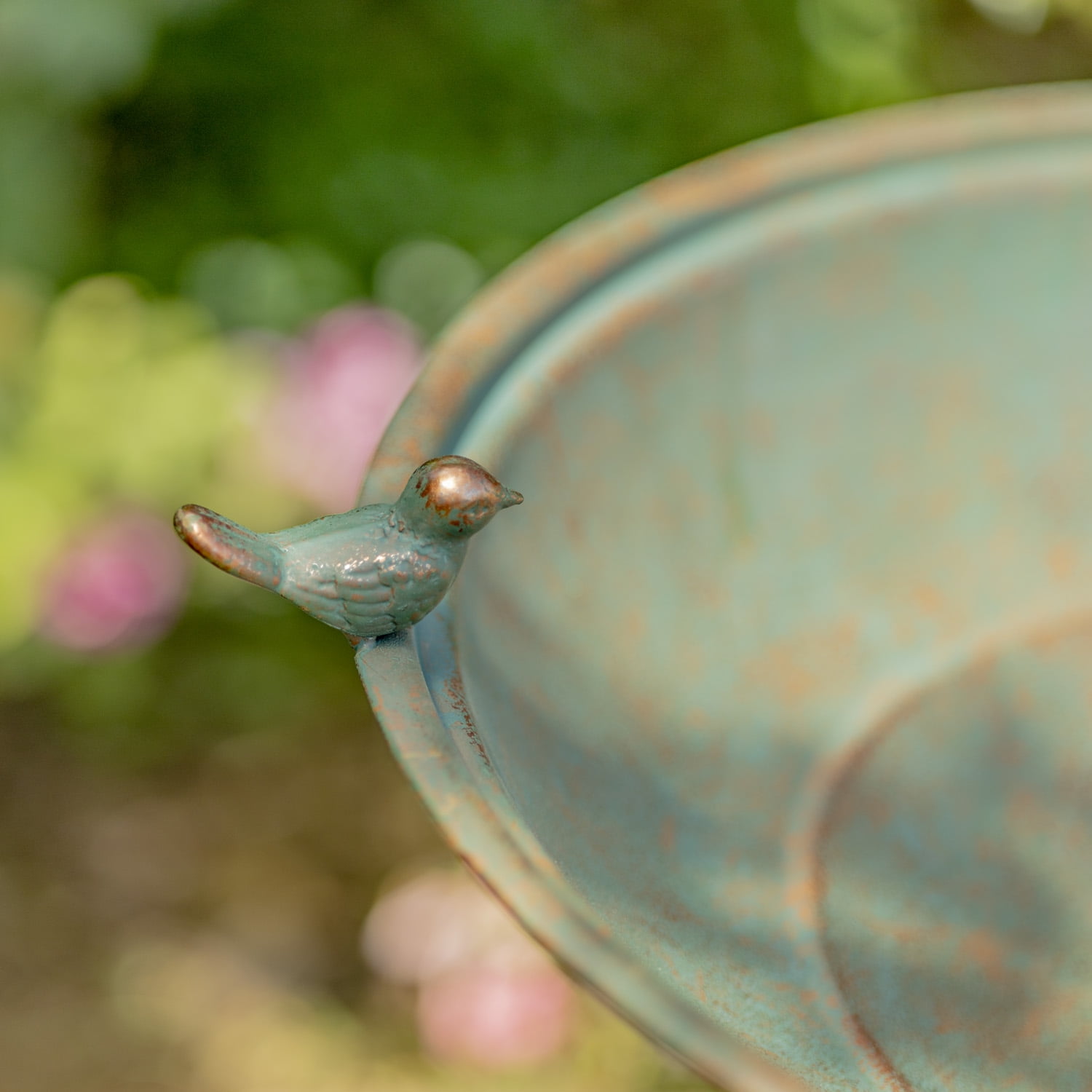 Zaer Ltd. Ornate Pedestal Style Birdbath with Cast Iron Birds on Rim (Bronze)