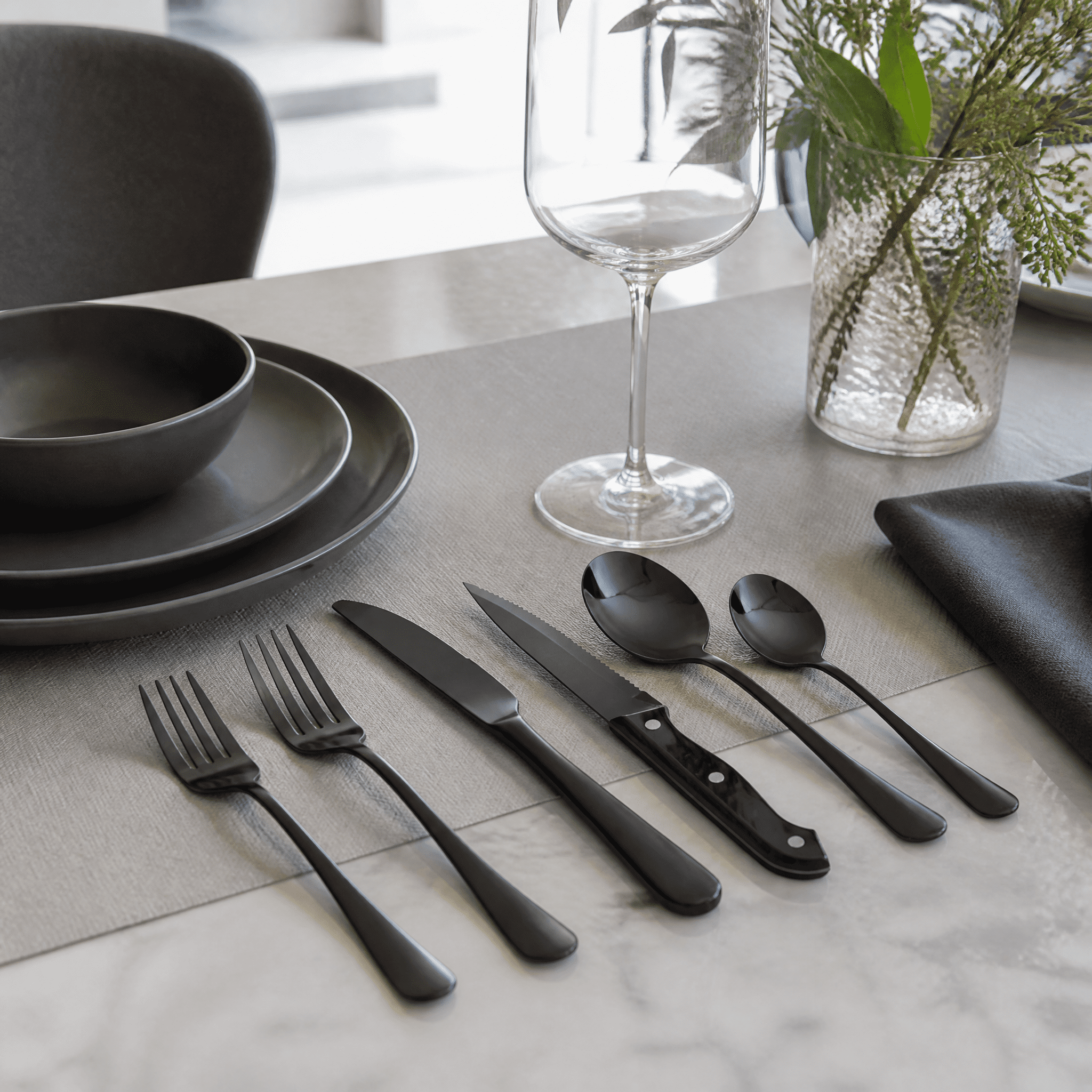48-Piece Flatware Set Stainless Steel 18/0 with 8 Place Settings for Home Restaurant Party
