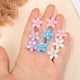 thumbnail image 4 of Ganga Única 20 piezas de pequeños clips para el cabello en forma de flor, mini clips para el cabello para niñas, bonitos pasadores de flores en blanco, rosa, azul y púrpura, 4 of 7