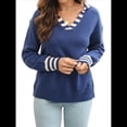 thumbnail image 1 of Suéter de Punto de Corte Regular con Cuello Marinero, Puños y Cuello en V A Rayas para Mujer Azul Oscuro L, 1 of 10