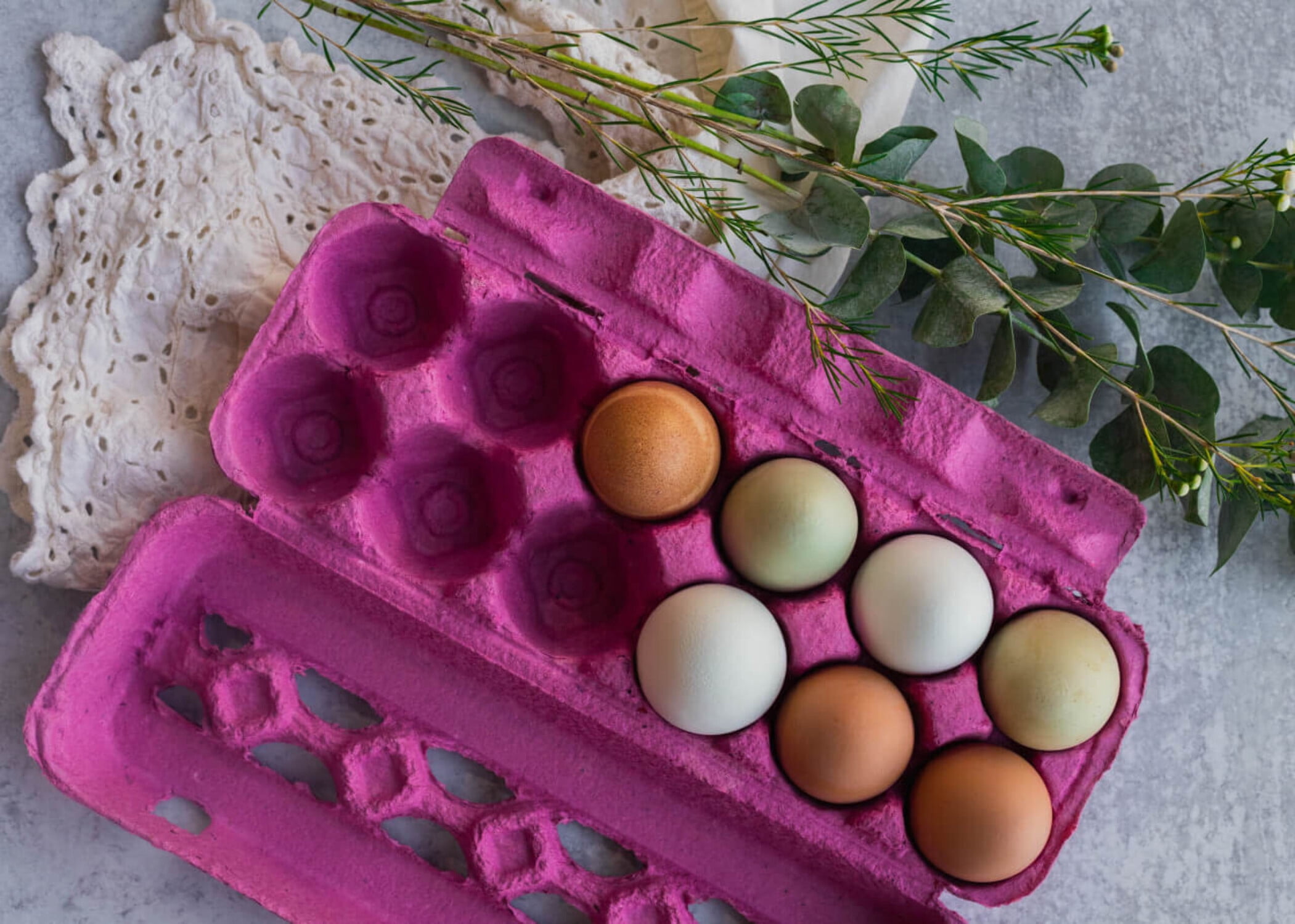 Pink Tint Colored Blank 12-Egg View Top Paper Pulp Carton - 150 Pack