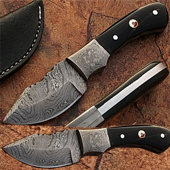 Custom Made Damascus Steel Skinner Knife w/ Buffalo Horn Handle