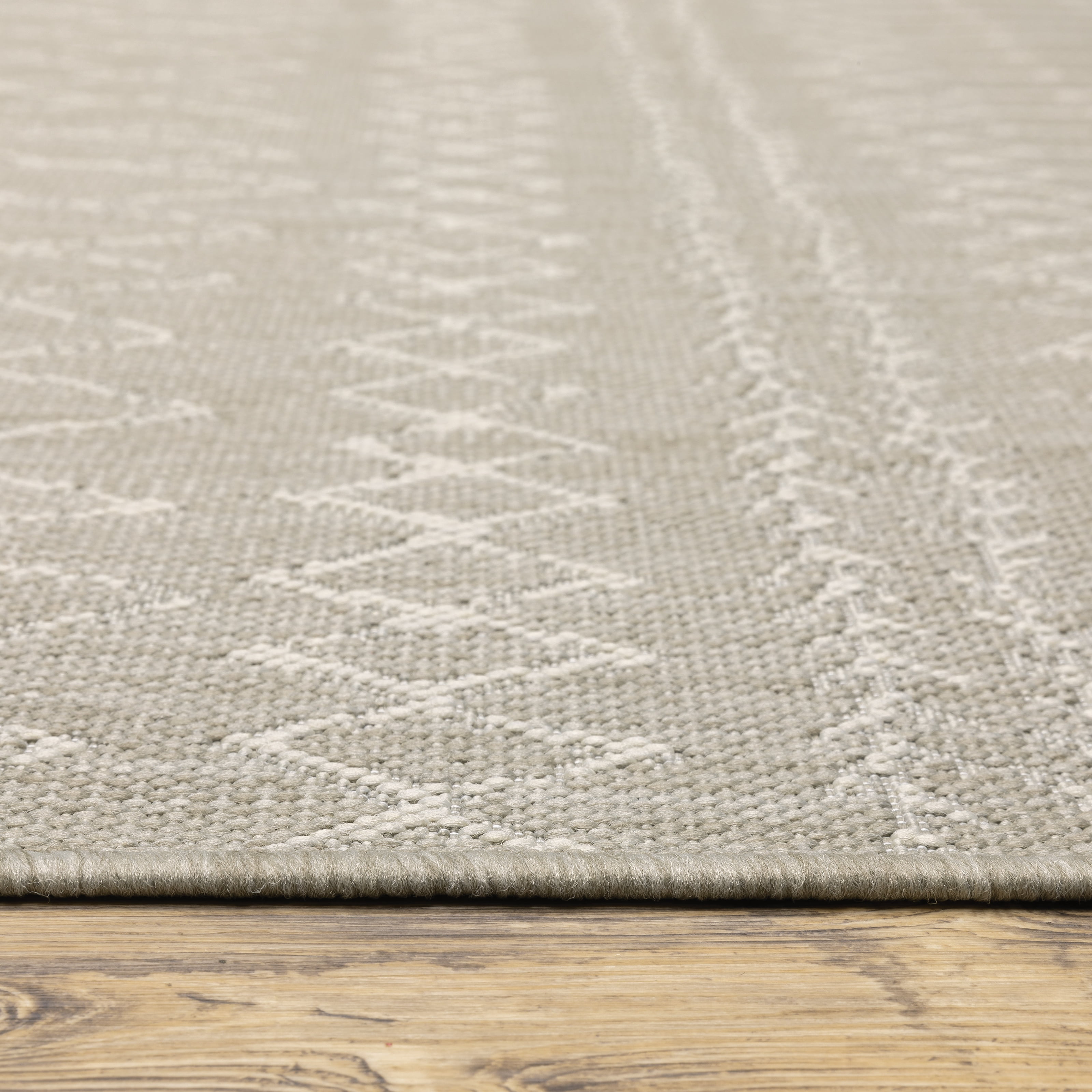 Avalon Home 10' x 13' Gray and Taupe Geometric Outdoor Rug