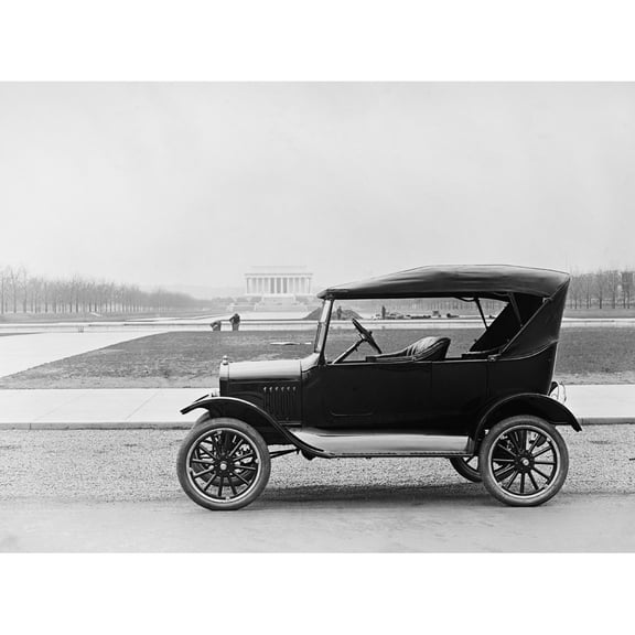 Ford Model T History (24 x 18)