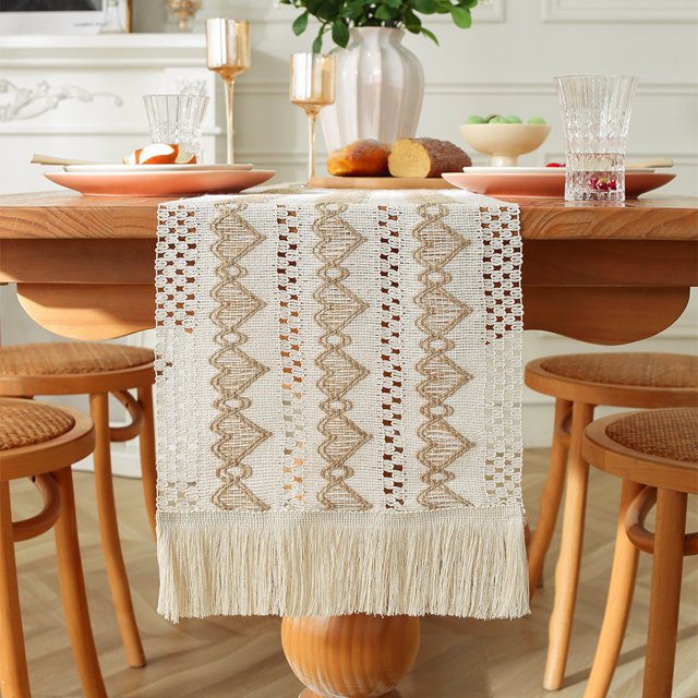Nordic Simple Light Luxury Cotton and Linen Table Runner Color Matching Tassel Long Tablecloth Holiday Tea Table Runner Decoration