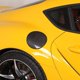 thumbnail image 3 of Cubierta de tanque de fibra de carbono para automóvil, tapa de tanque de aceite, pegatinas decorativas aptas para 2019, 2020, 2021, 2022, fibra de carbono, 3 of 5
