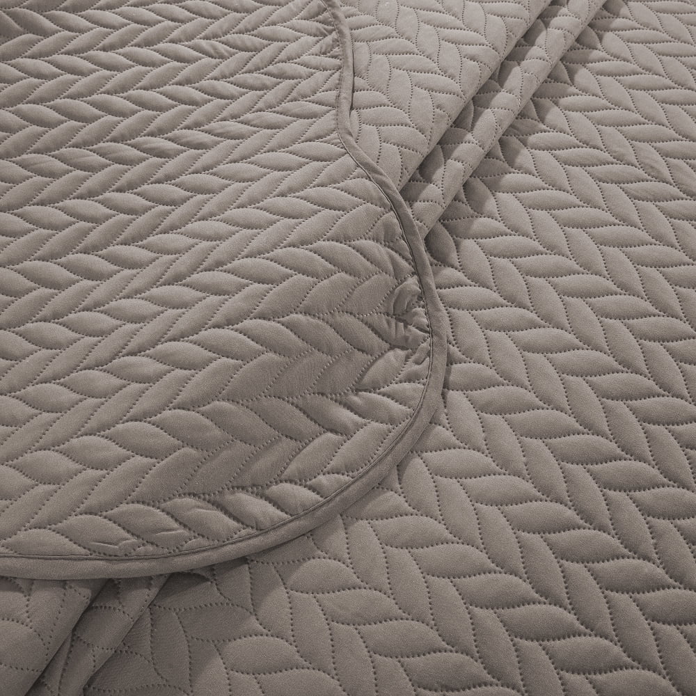IR Imperial Rooms 3-Piece Quilt Set Soft Chevron Pattern Winter Bedspread & Coverlet Reversible 2 Shams Beige King Size