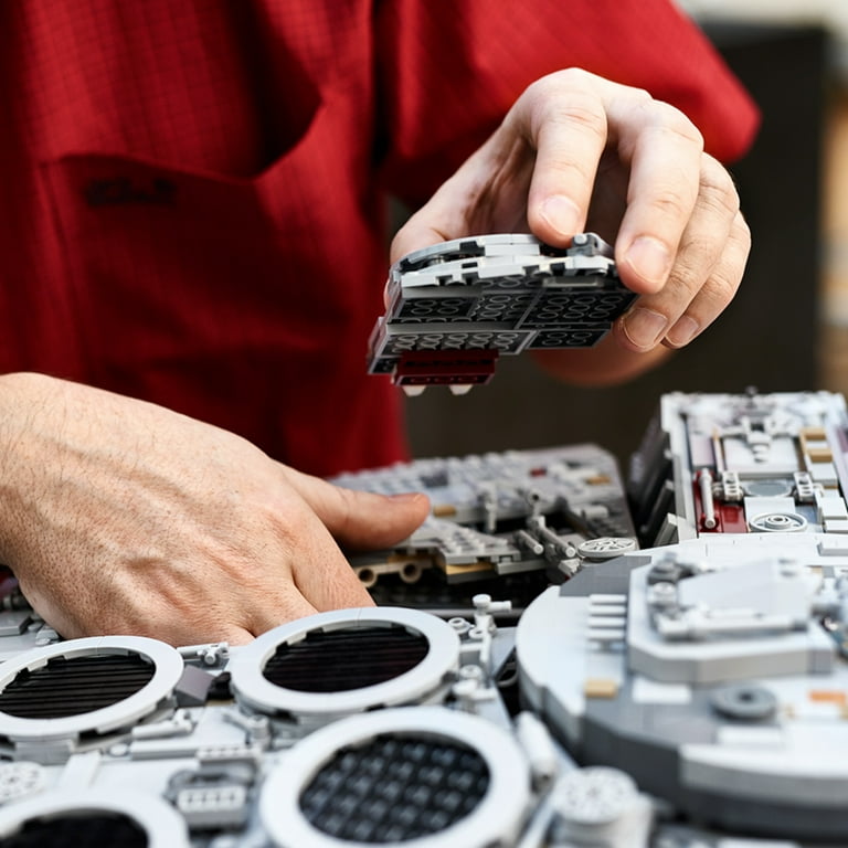 LEGO Star Wars Millennium Falcon - Building Set for Adults Ages 16