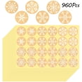 thumbnail image 1 of 960 pegatinas de copos de nieve, pegatinas de Navidad, copos de nieve Kraft para decoración navideña, suministros de manualidades (1,5 pulgadas) Adepaton CJWUS-2297, 1 of 4