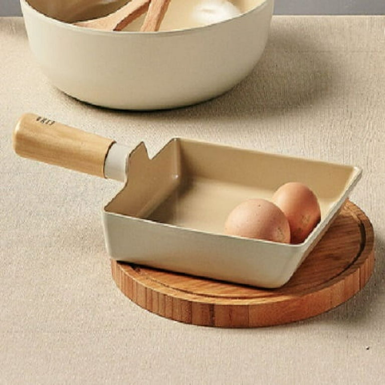 NEOFLAM FIKA Omelet Pan for Stovetops and Induction, Wood Handle, Made in  Korea 