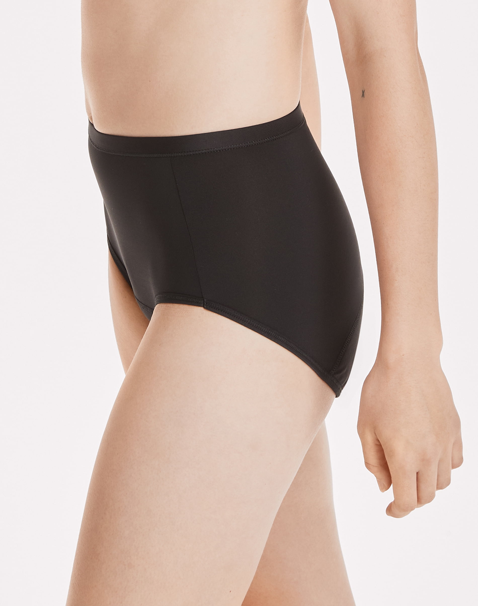 Hanes Comfort, Period. Moderate Leak Brief