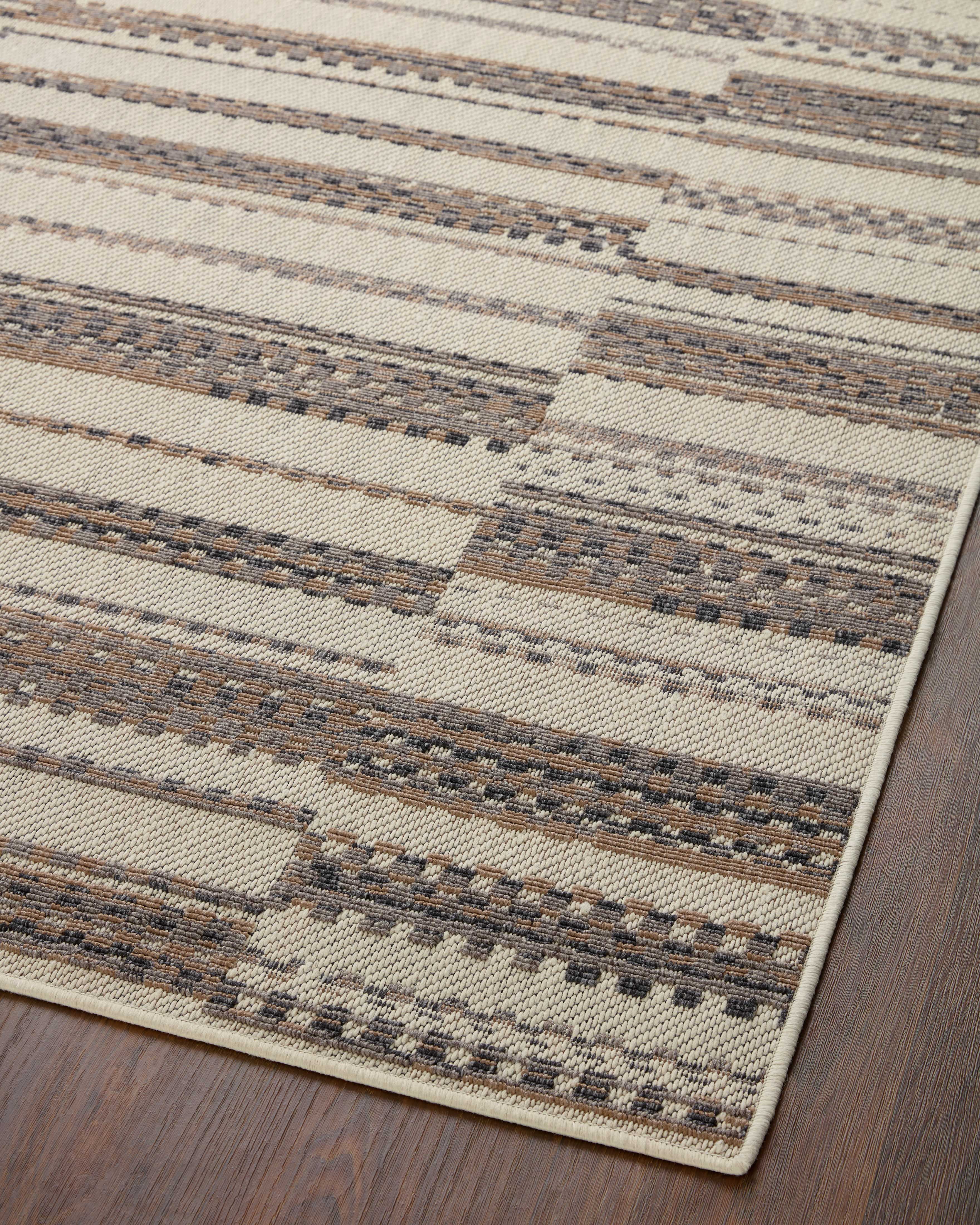 Indoor Outdoor Loloi Rainier Ivory / Taupe 2'-3" x 7'-7" Runner Rug