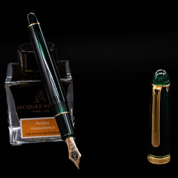 Platinum 3776 Century Fountain Pen - Laurel Green Gold
