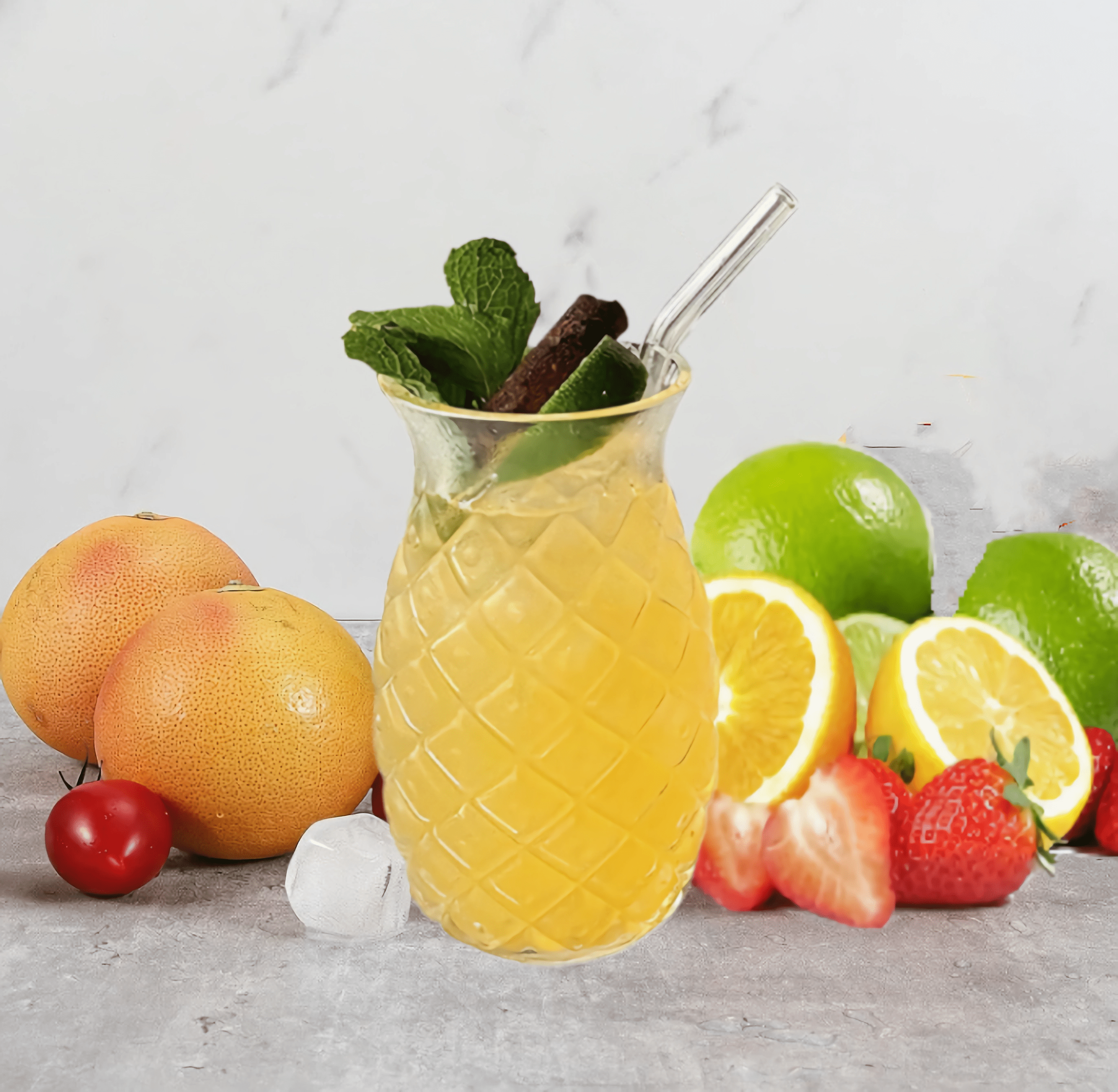 480ml/16oz  Cocktail Glasses with Stainless Steel Straw, Unique Pineapple Drinking Glasses for Bar, Party Wine Juice Milk Bourbon Decor