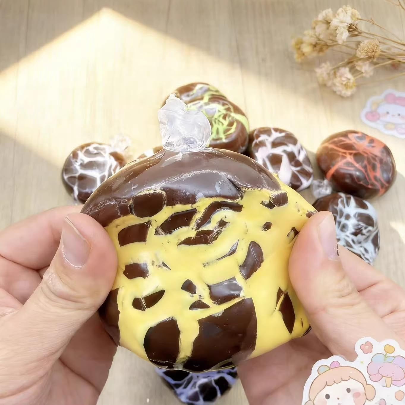 Wax Cracking Squishy Kit - Shapeable Wax Squishies for Asmr, Chocolate Cracking Wax Ball Squishy, 100% Odorless, Non-Sticky, Improving Focus, Easing Tension During Study, Work, Or Relaxation