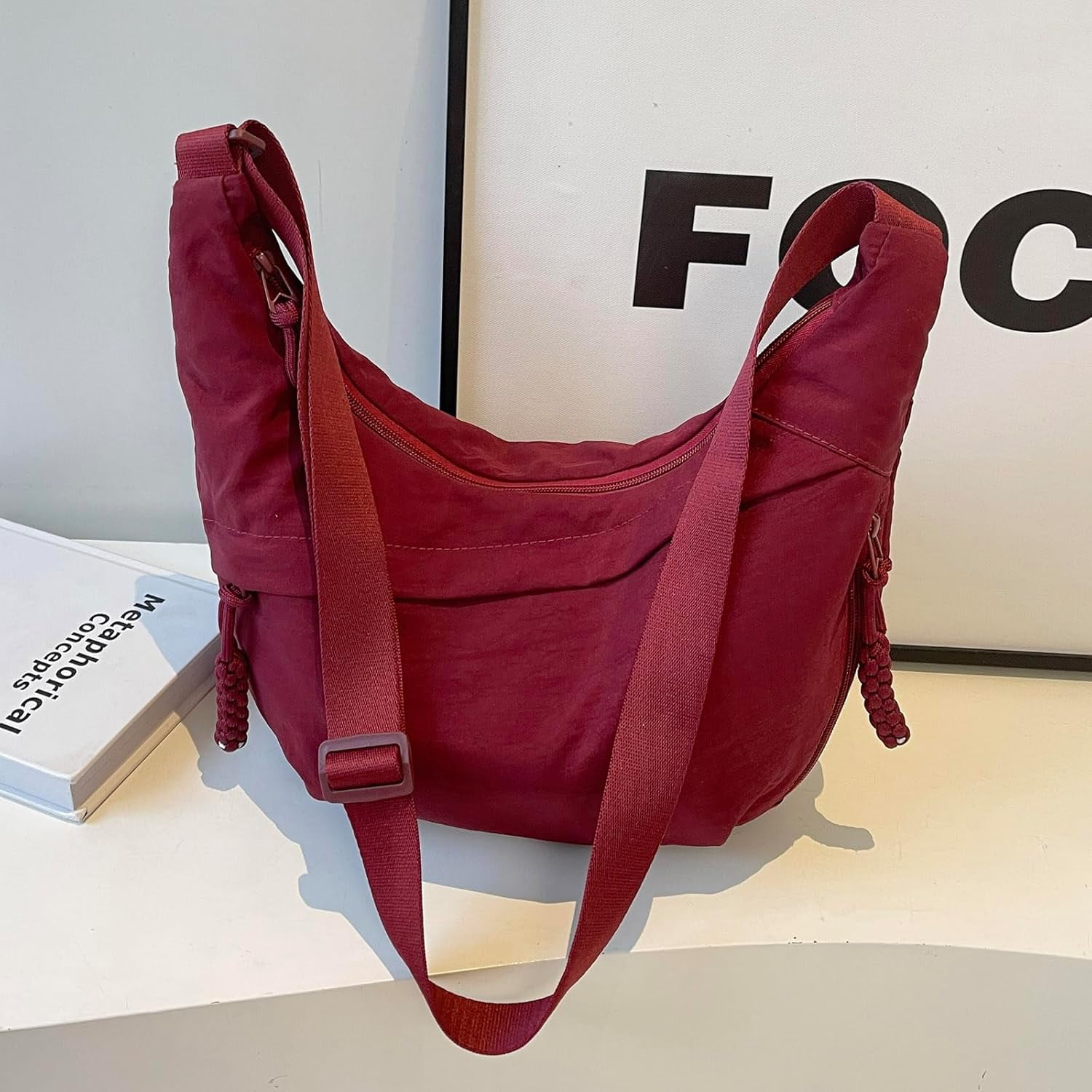 Crescent Bag for Women Men Nylon Crossbody Bags Multi-Pocket Sling Bag Roomy Hobo Bags Moon Bag Slouchy Dumpling Bag