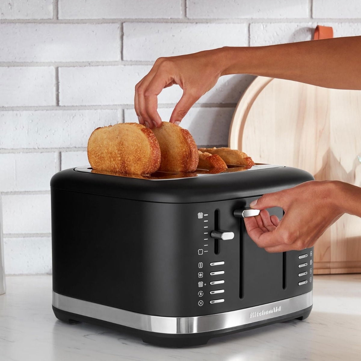 KitchenAid 4 Slice Metal Toaster | Matte Black