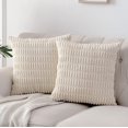 thumbnail image 1 of Paquete de 2 fundas de almohada decorativas bohemias de 45 x 45 cm para sala de estar, sofá cama, estilo rústico, moderno, estilo granja, decoración del hogar, pana suave, color crema y cuadradas., 1 of 5