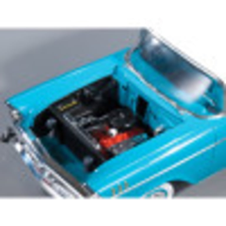 AMT Classic Car 1957 Chevy Bel Air 1:25 Scale Model Kit for Adults