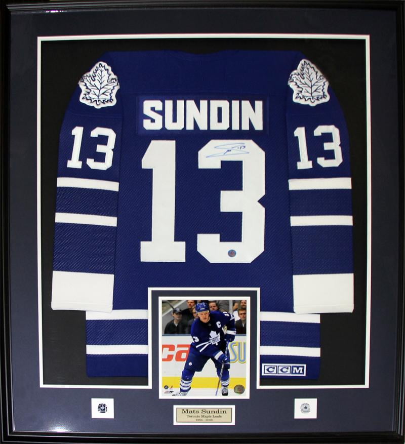 signed leafs jersey