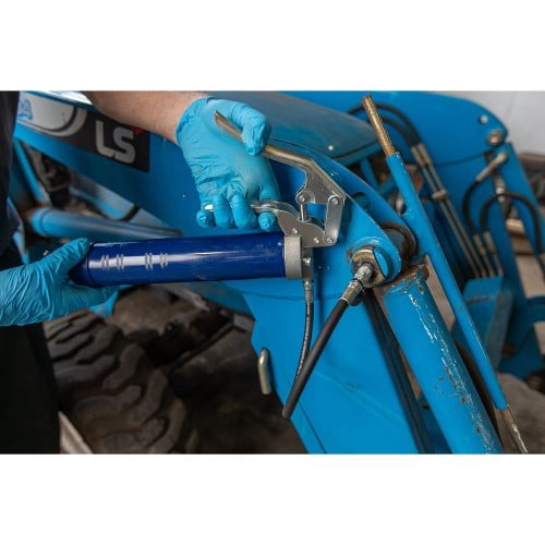 Lincoln Industrial 1133 Pistol Grip Grease Gun, 18" Whip Hose, 6000 PSI