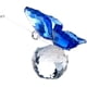 thumbnail image 1 of Figura de mariposa voladora de cristal con base de bola de cristal, colección de figuras de animales de cristal tallado (azul), 1 of 5