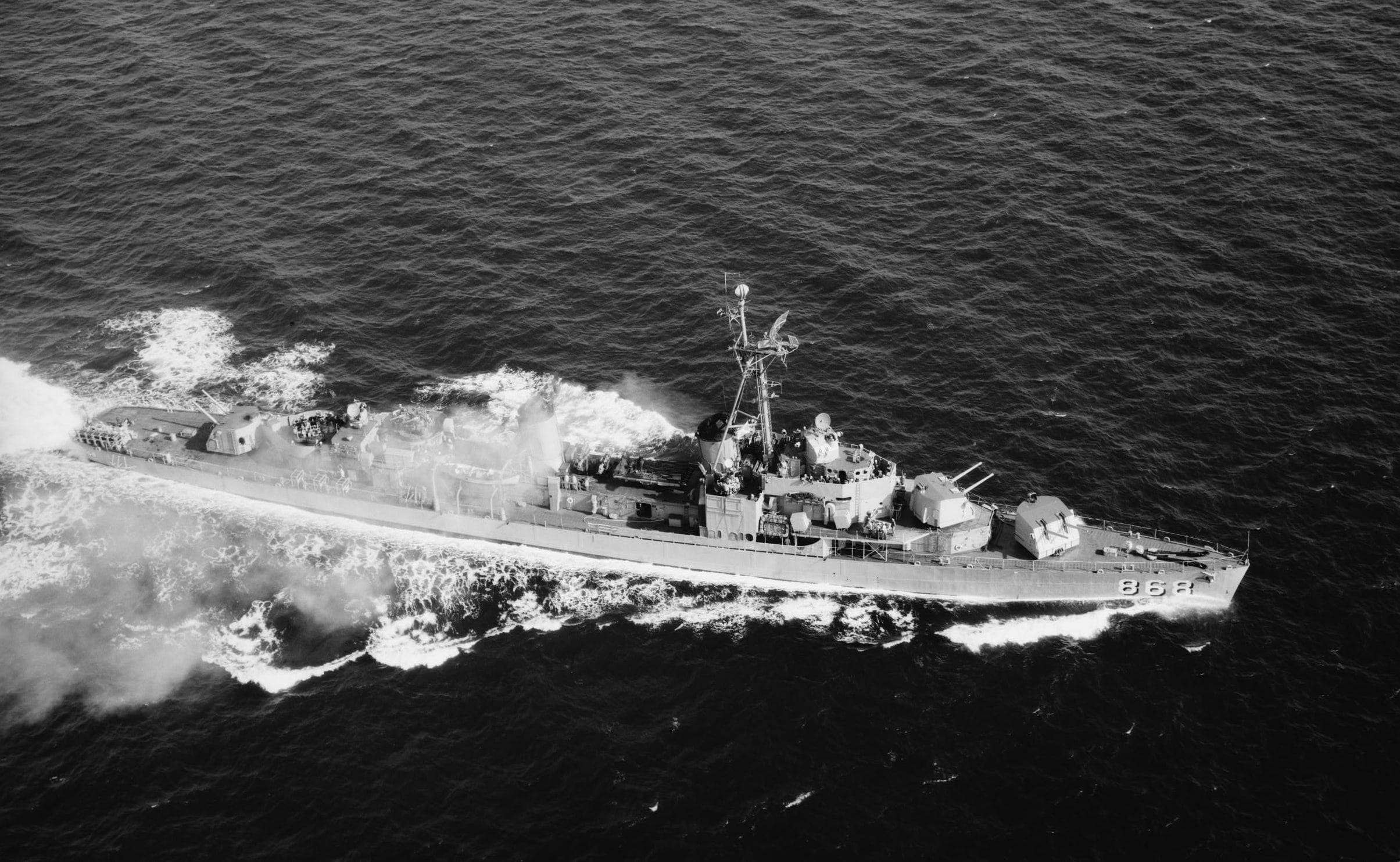 The U.S. Navy destroyer USS Brownson (DD868) underway off the Boston