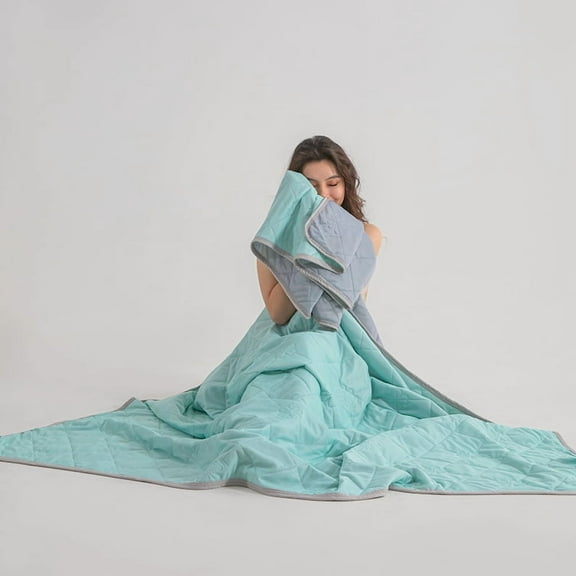 suxuMhao Light Green Summer Quilts, 70*100cm Thin Quilt, Light Weight Quilts Coverlet for Summer, Breathable, cool & comfortable,Soft Comfortable Quilts for Bed, 1 Piece​