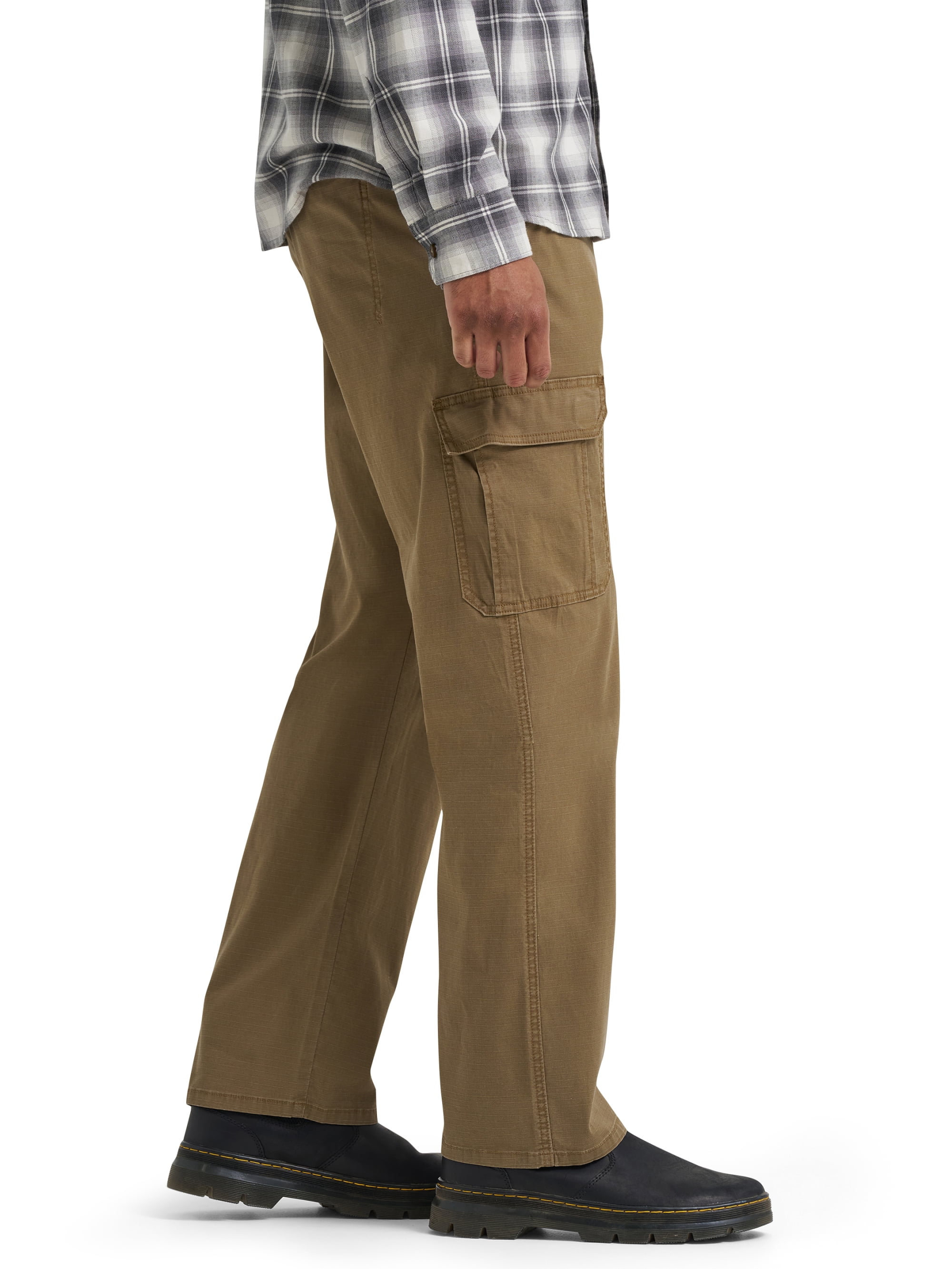 Wrangler Men's and Big Men's Relaxed Fit Cargo Pants With Stretch