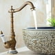 thumbnail image 2 of Grifo Vintage de Latón Antiguo con Porcelana Azul y Blanca, Con Mangueras y Otros Accesorios, Grifo Monomando de Cuello Largo para Baño/Cocina, Fregadero de Agua Fría y Caliente (ALTO), 2 of 6