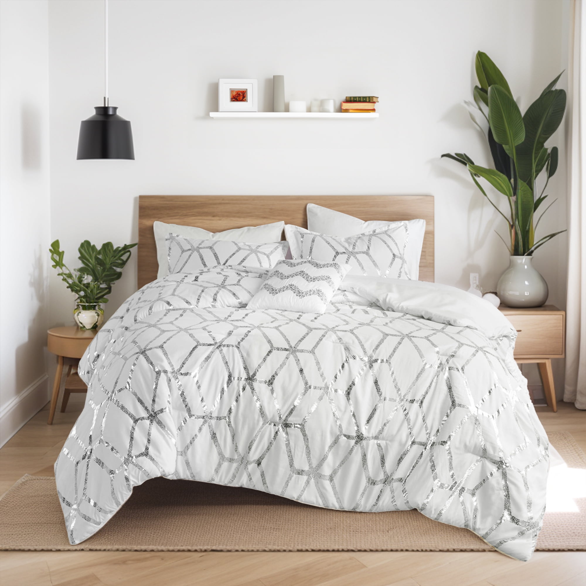 Comfort Spaces Full/Queen Size Comforter Sets, 4-Piece Bedding Set for All Season, White and Silver Comforter Bed Set, Geometric Metallic