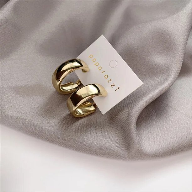 2022 coreano nuevo temperamento Simple círculo pendientes de perlas de moda pequeños pendientes versátiles joyería de las mujeres