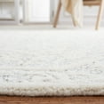 thumbnail image 4 of SAFAVIEH Antiquity Doroteja Oriental Area Rug, Silver/Ivory, 6' x 6' Round, 4 of 8