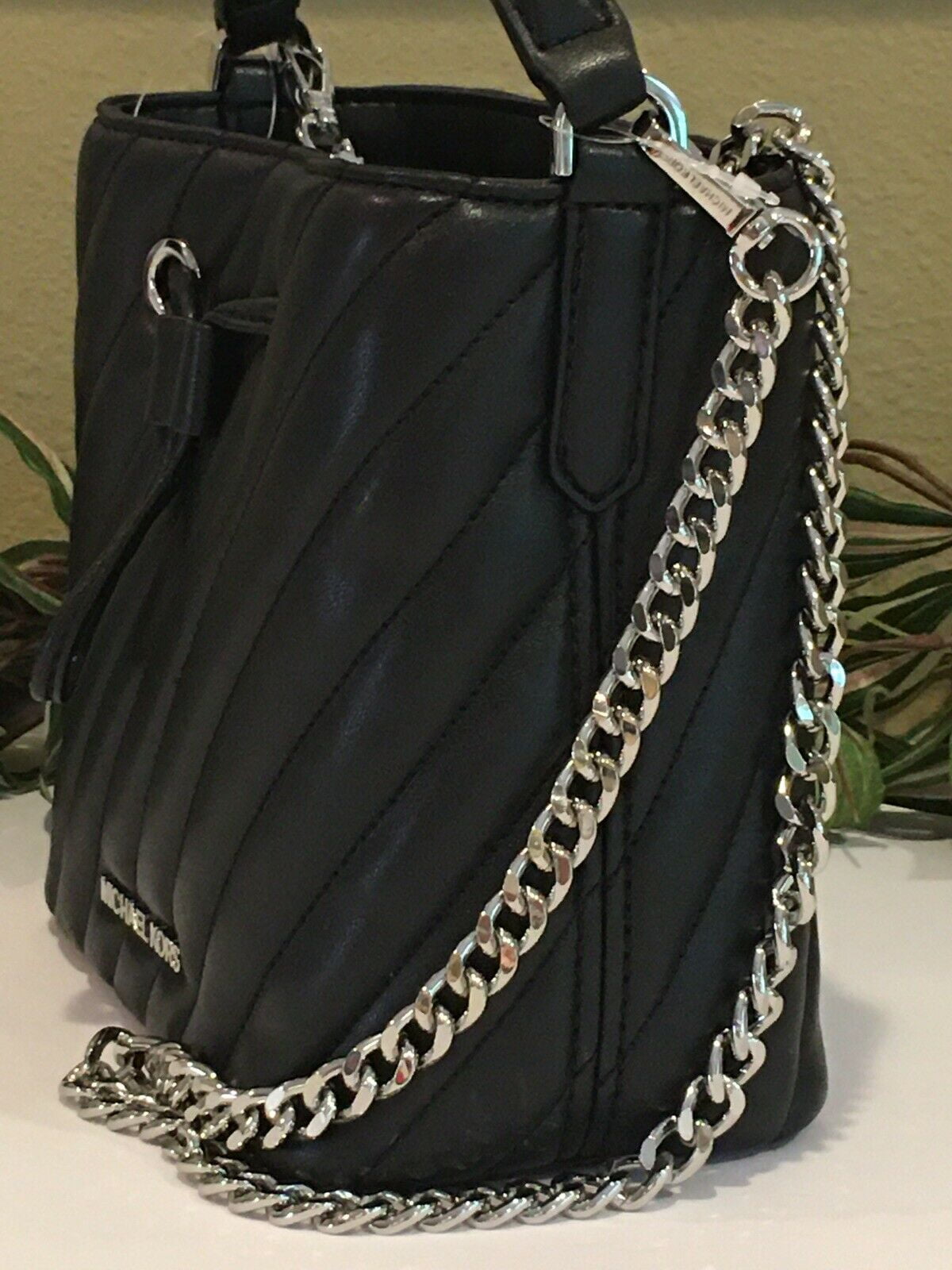 Michael Kors 35T0GU2C0U Suri Small Bucket Crossbody Vegan Leather Hangbag  Black