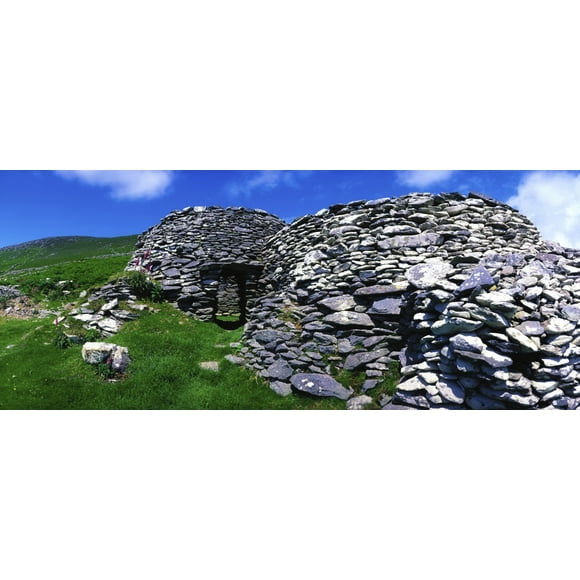 Beehive Huts, Fahan, Slea Head, Dingle Peninsula, Co Kerry, Ireland; Clochans (Beehive Huts) by The Irish Image Collection / Design Pics (60 x 24)