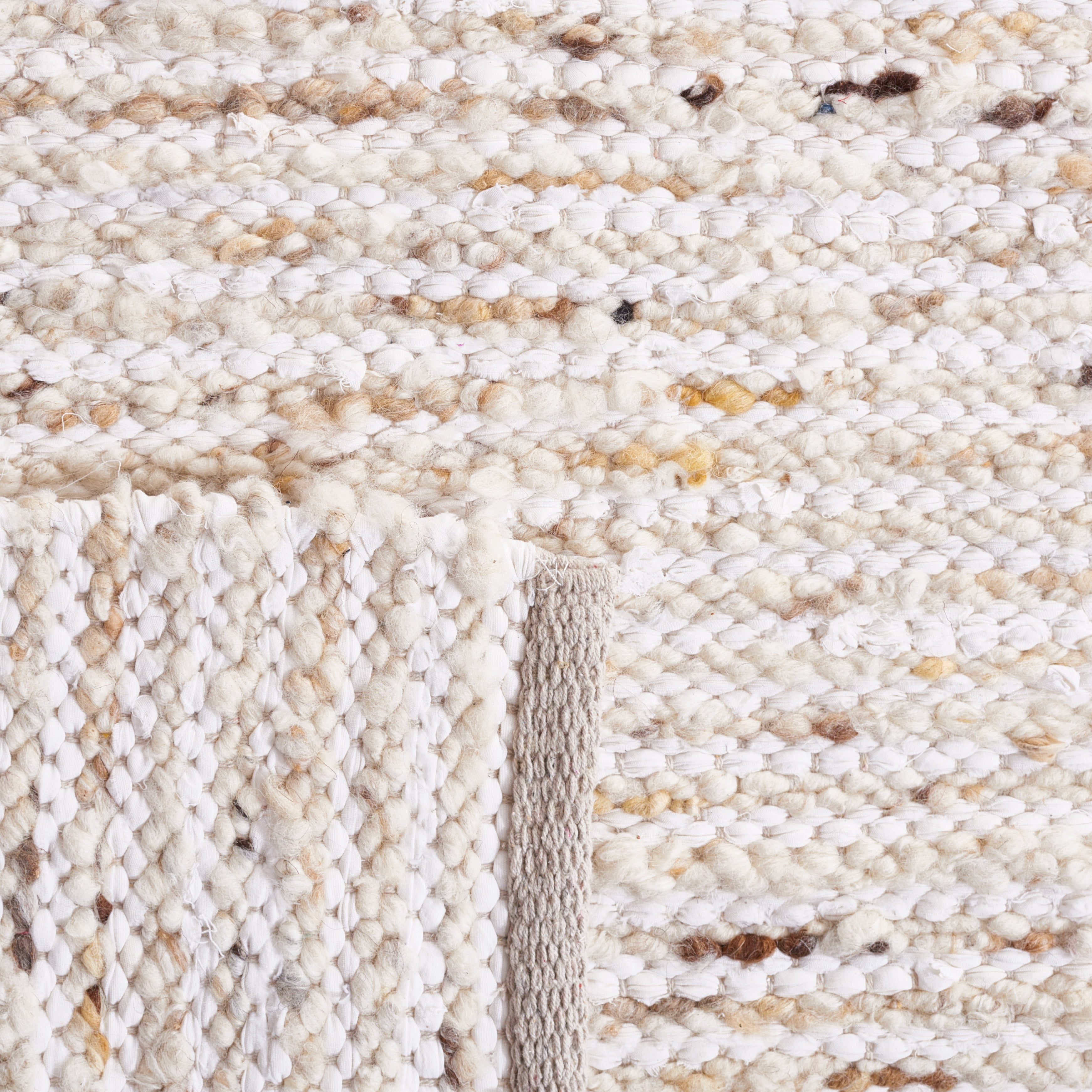 SAFAVIEH Natura Stephen Distressed Area Rug, Ivory/Gold, 6' x 6' Square