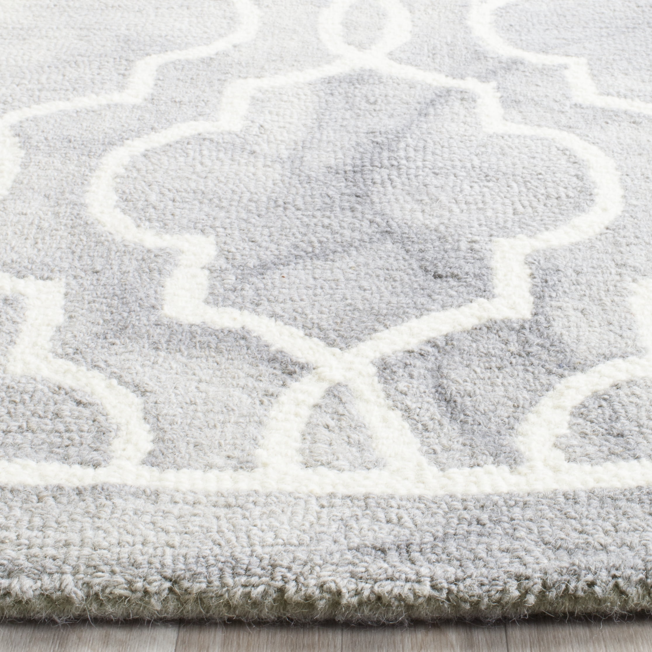 Safavieh Dip Dye Leighton Geometric Wool Area Rug, Gray/Ivory, 9' x 12'