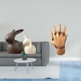 thumbnail image 2 of Estatua de conejo de con manos entrelazadas para TV, dormitorio, estantería, mesa, armario de jardín, decoración de Pascua, figuras de manos, 2 of 8