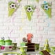 thumbnail image 4 of Xihbxyly Cintas de Fiesta Coloridas, Estilo Hippie Bohemio, Diseño Vibrante En Espiral, Pvc Brillante, Decoración Versátil para Cumpleaños, Bodas y Halloween, Paquete de 12, 75 Cm de Largo., 4 of 6
