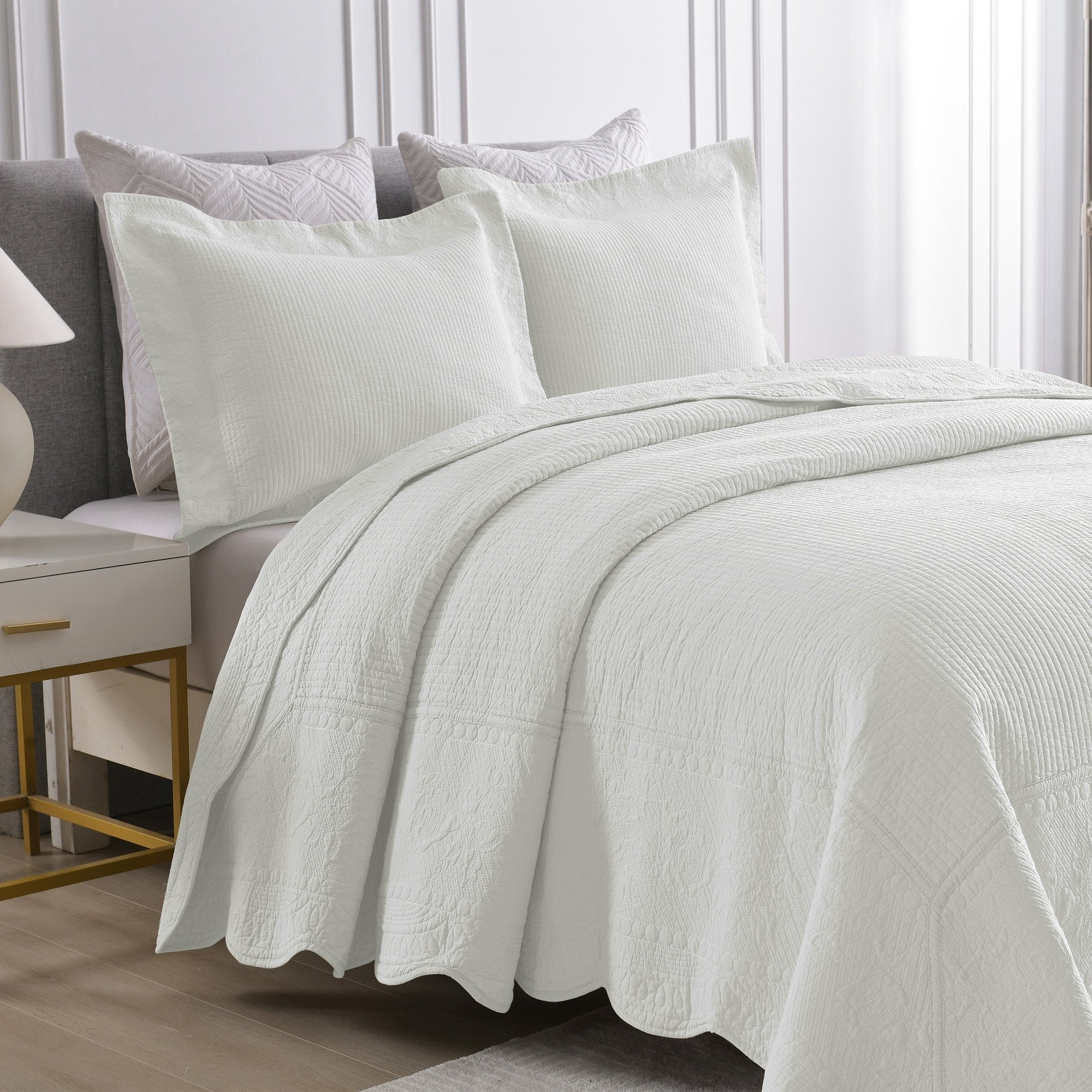 MarCielo 3-Piece Elegantly Embroidered 100% Cotton Oversized Quilt Bedspread Set TG