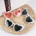 thumbnail image 4 of Gafas de sol con forma de corazón para mujer, gafas de sol Retro de ojo de gato, decoración de compromiso de boda, compras, viajes, accesorios de fiesta, 4 of 4