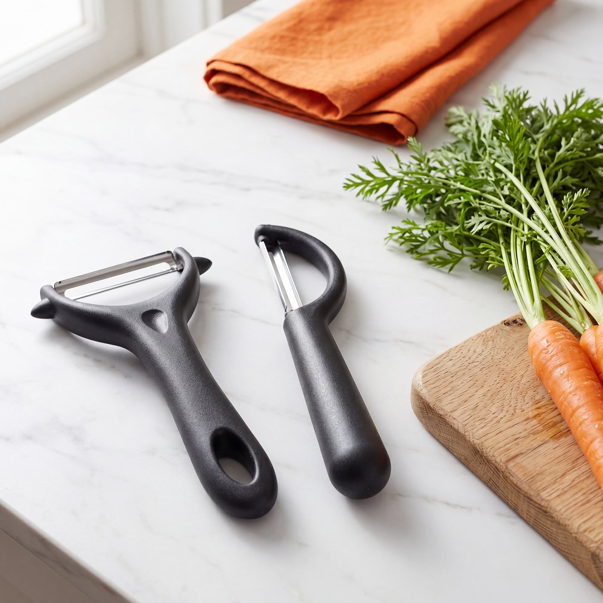 Unique Bargains Durable Plastic Vegetable Peeler with Ergonomic Handle Black-Round 2Pcs